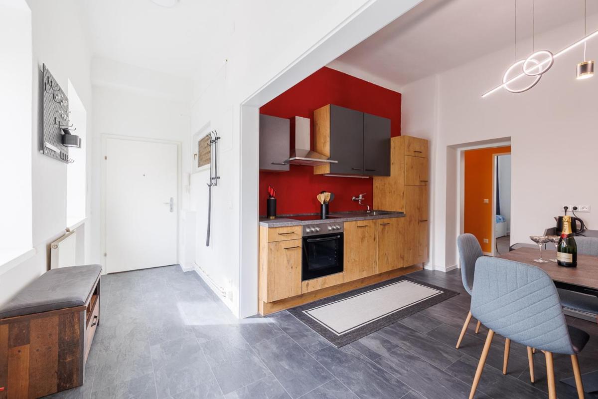 New Shalalaliving Spacious For Family & Friends Apartament