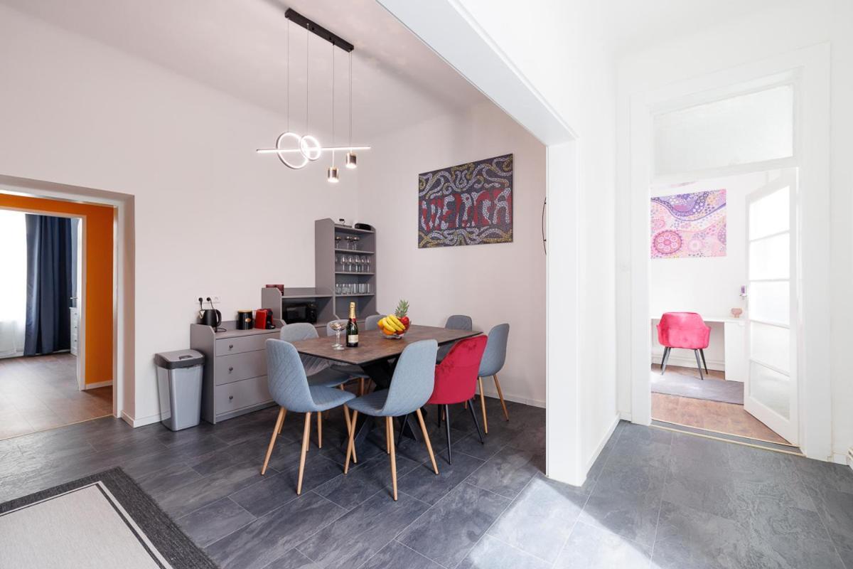 New Shalalaliving Spacious For Family & Friends Apartament Viena